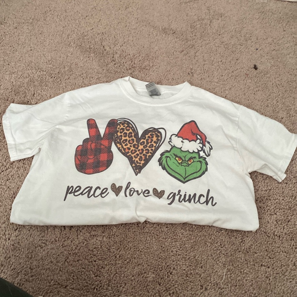 Grinch tee